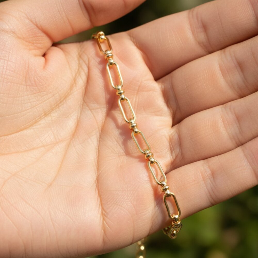 "Trendy Handmade Bracelet – A Thoughtful Gift for Girls & Women | UNVRC1581 - Picture 3 of 4